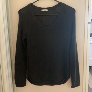 H&M V-neck women’s sweater size small